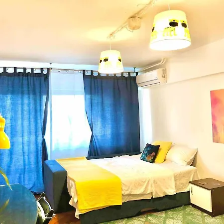 Apartment Downtown Unirii 2 Private With Shared Amenities Bucharest